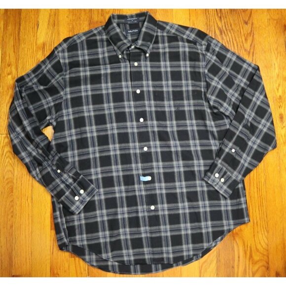 NAUTICA - MEN'S BLACK & GRAY PLAID LONG SLEEVE BUTTON-UP SHIRT - SIZE L - Picture 1 of 4